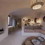Lejardin Santorini